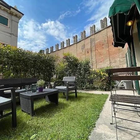 A Grazioso In Antica Corte * Verona